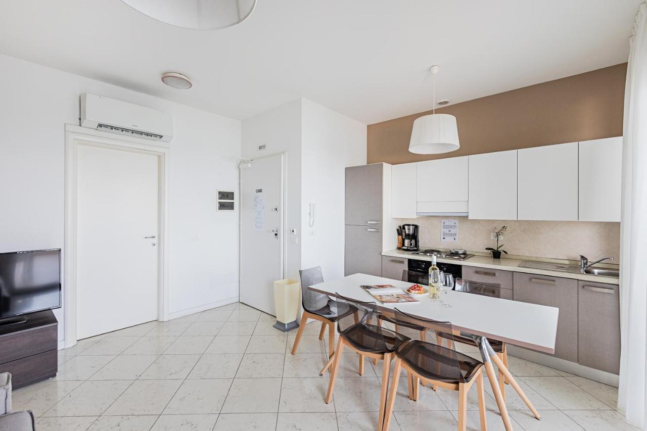 Residenza Miralago By Wonderful Italy Desenzano del Garda Exterior foto